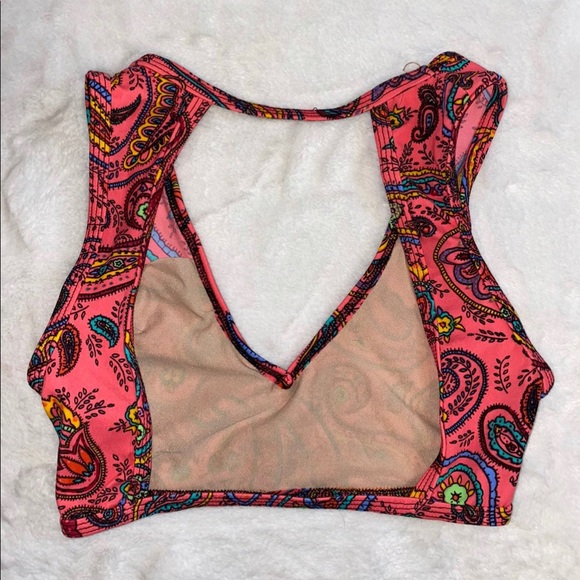 FancyPants Ladies Small Swim Top
Small Petite - Picture 3 of 4